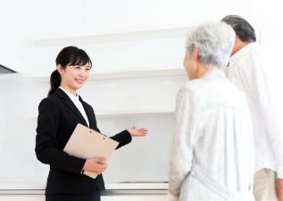 詳しいプロのスタッフに相談がしたい、という方はお気軽に声をかけてください。